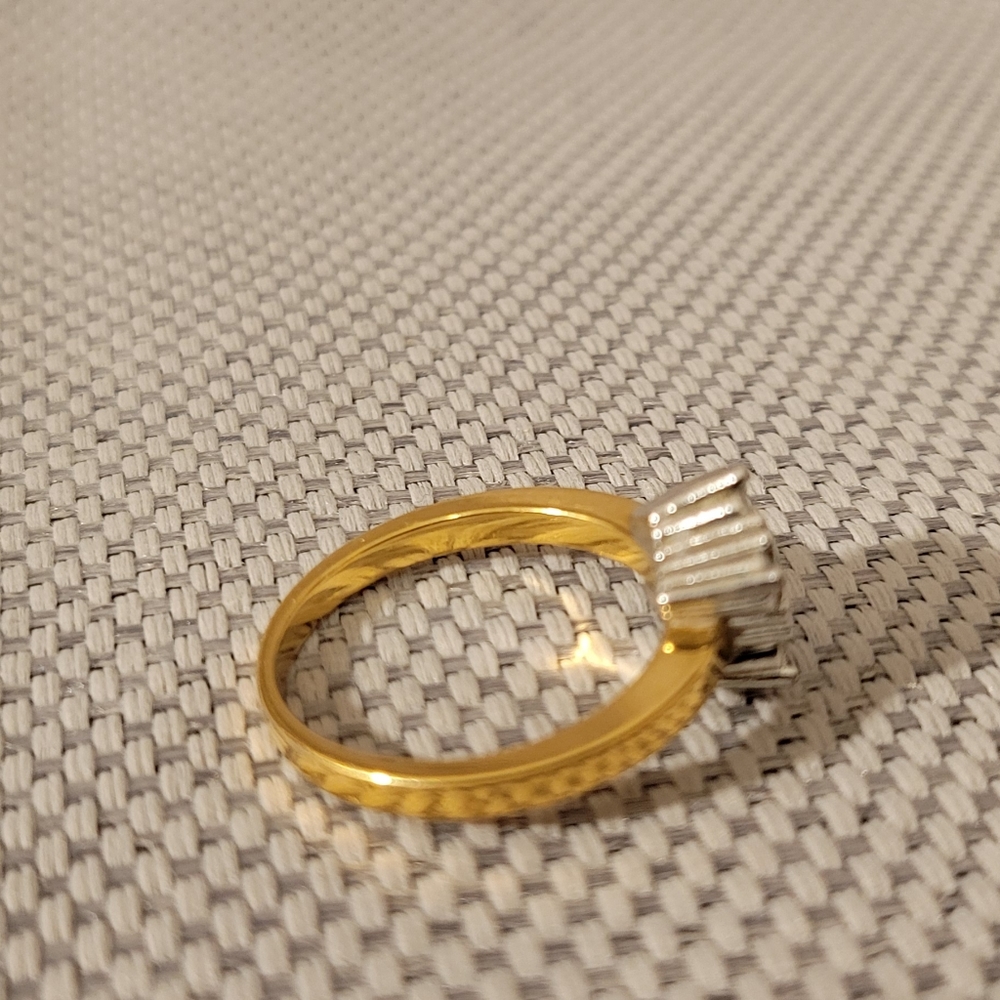 Ring - Picture 7 of 8